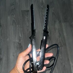 Black Hair Straightener